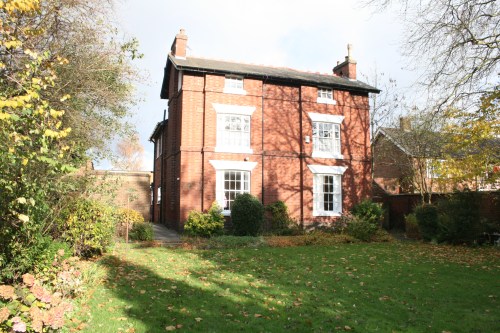 Big houses can be freeeeezing